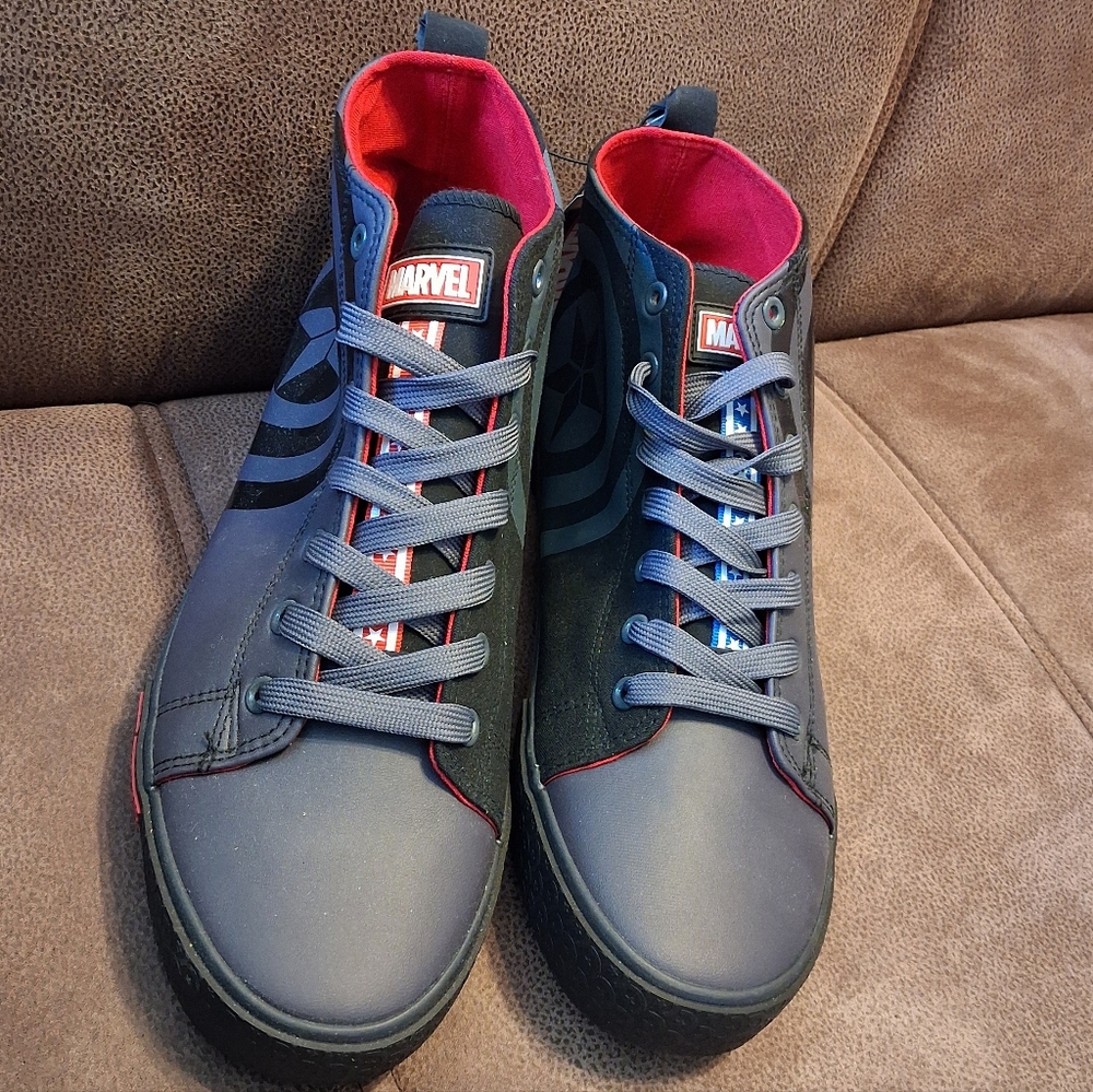 Marvel Men's High-Top Sneakers Captain America Dark Grey Size 11 1/2 - Picture 2 of 6